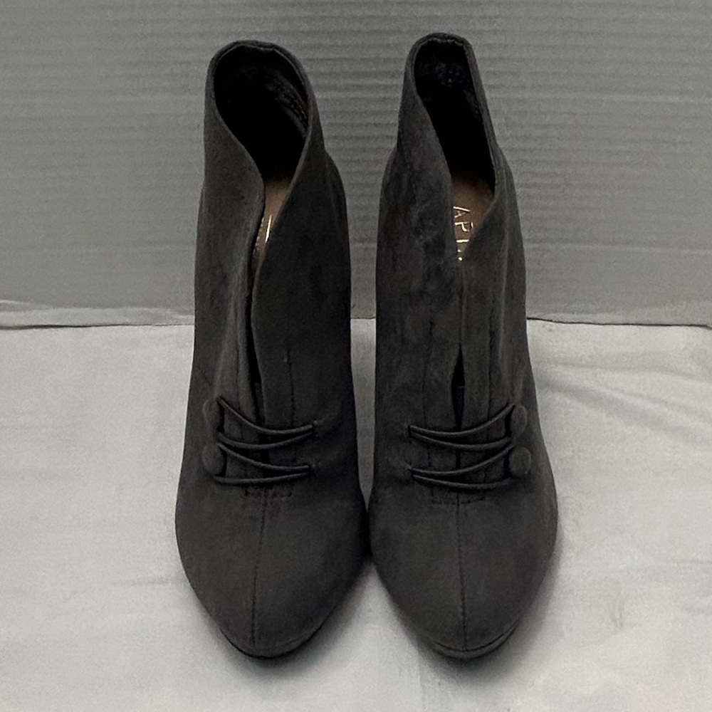 Apt 9 Heels - image 3